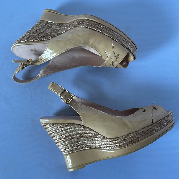 WORN ONCE! Stuart Weitzman Patent Leather Espadrille Wedges (DDDD) - Picture 1 of 6